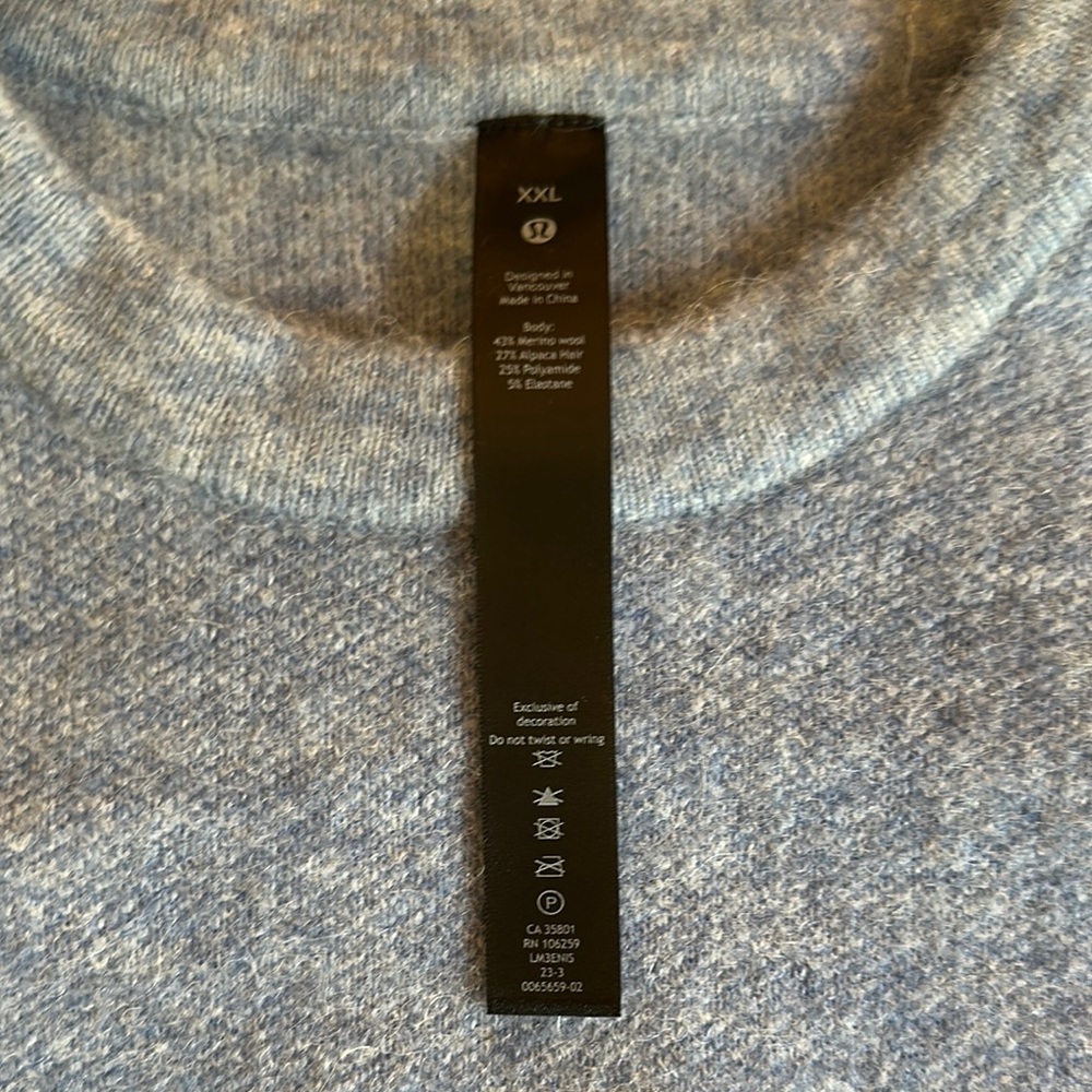 Lululemon Alpaca Wool Blend Blue Sweater for Men - Picture 2 of 3
